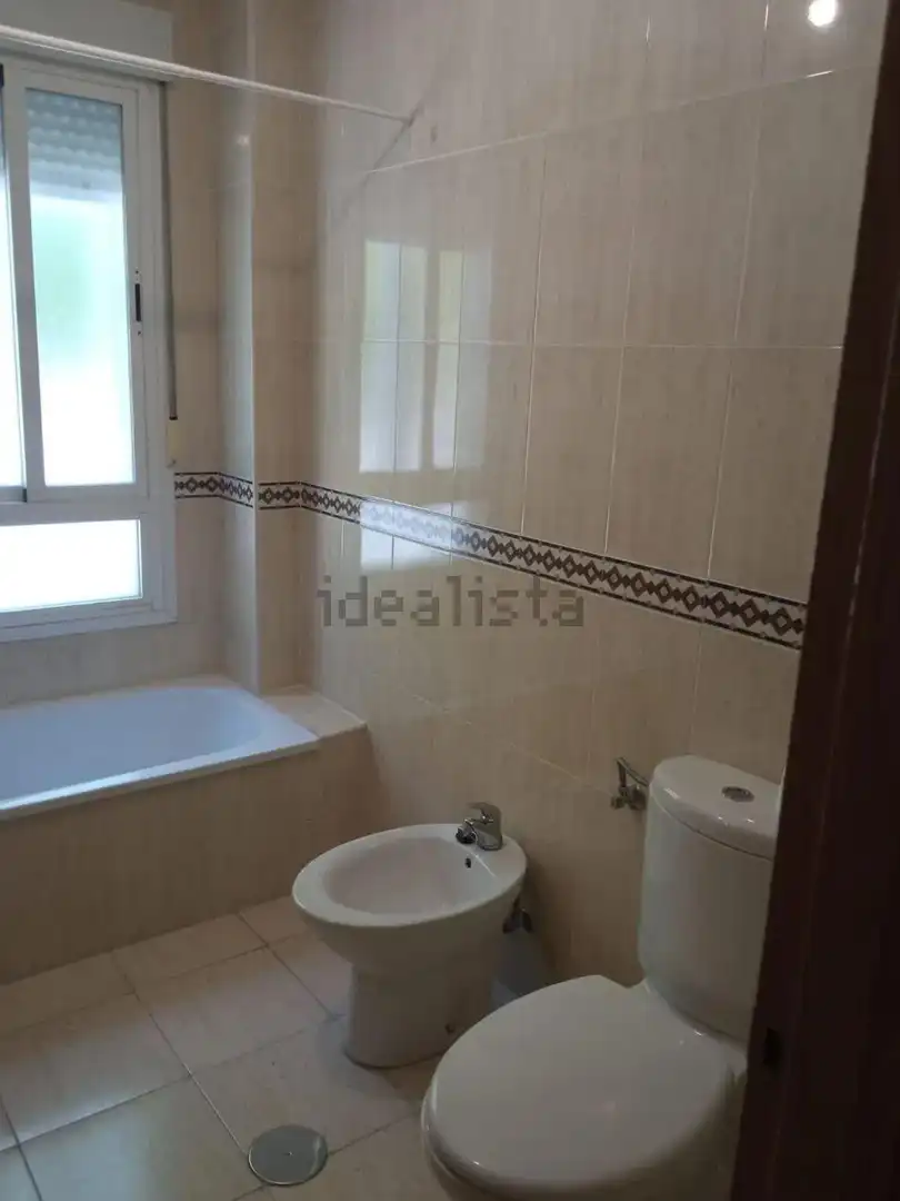 Bathroom of Flat for sale in Ciudad Real  with Heating, Private garden and Furnished