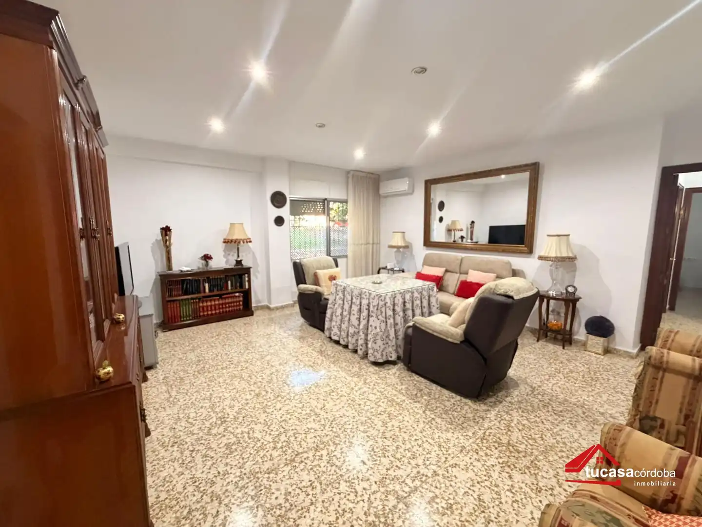 Sala de estar de Piso en venta en Córdoba con Aire acondicionado, Trastero y Amueblado