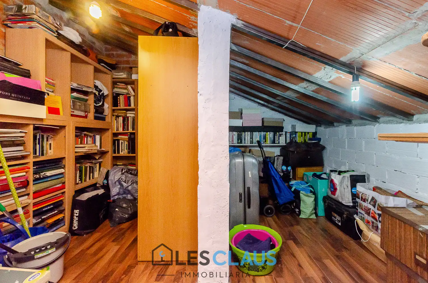 Duplexes for sale in Barcelona  with Air Conditioner, Heating and Balcony