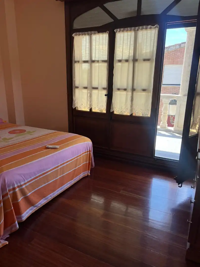 Bedroom of Houses for sale in Revillarruz  with Heating, Private garden and Parquet flooring