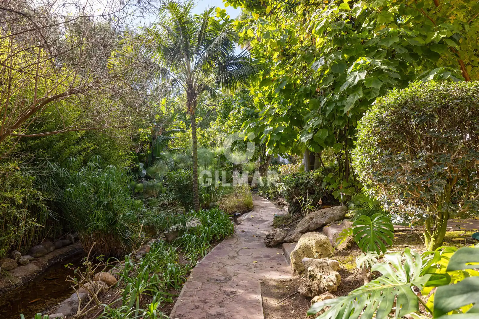 Garten von Maisonette zum Verkauf in Estepona mit Heizung, Abstellraum und Balkon