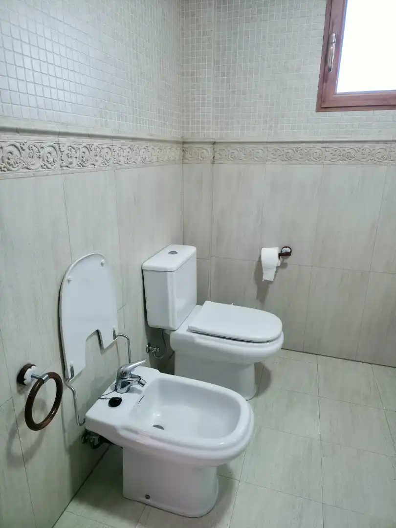 Bany de Casa o xalet en venda en Picanya amb Aire condicionat, Jardí privat i Terrassa