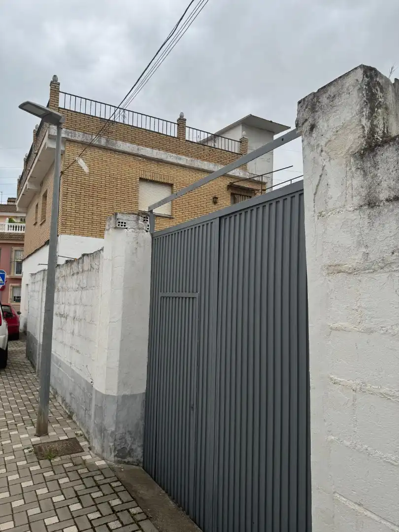Wohnbaugrundstück zum Verkauf in Calle Consejo de Distrito, imagen 4