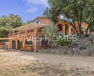 Vista exterior de Casa o xalet en venda en Òrrius amb Calefacció, Jardí privat i Terrassa