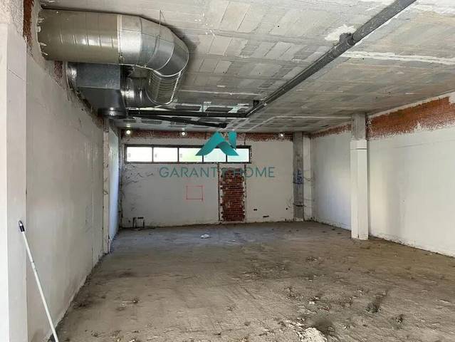 Local comercial en Alquiler en Parla Este