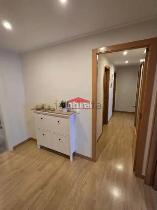 Piso en venta en Albacete con Calefacción, Trastero y Amueblado