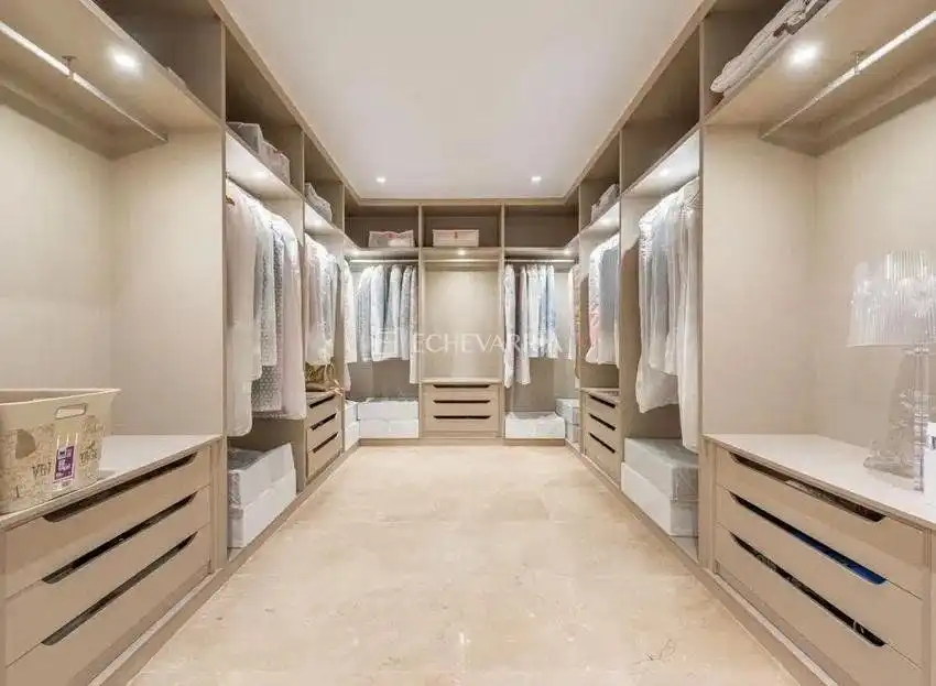 Habitación de Casa o chalet en venta en Marbella con Jardín privado, Terraza y Trastero