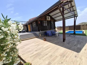 Casa con piscina en venta en El Fenazar - Campotéjar