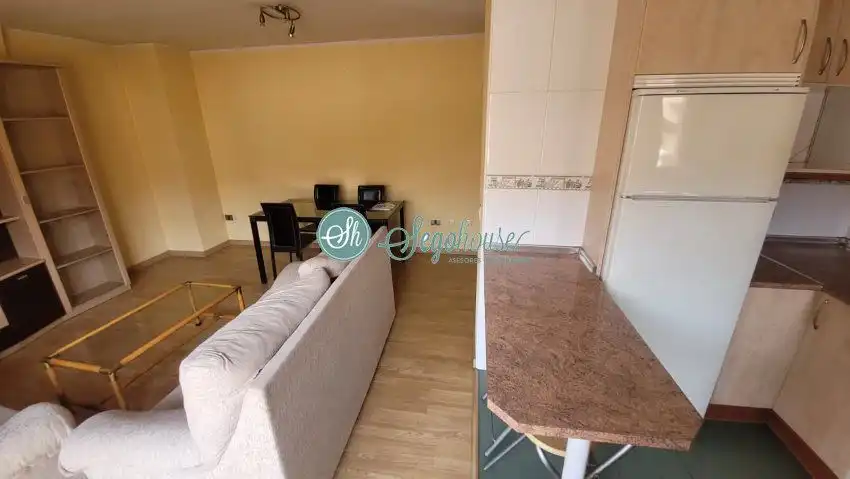 Wohnzimmer von Wohnungen zum Verkauf in Espirdo mit Heizung, Möbliert und Balkon