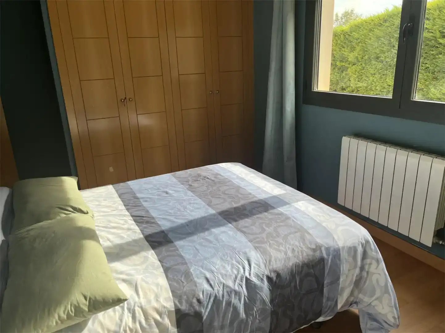 Habitación de Casa o chalet para compartir en Aranda de Duero con Jardín privado, Parquet y Amueblado