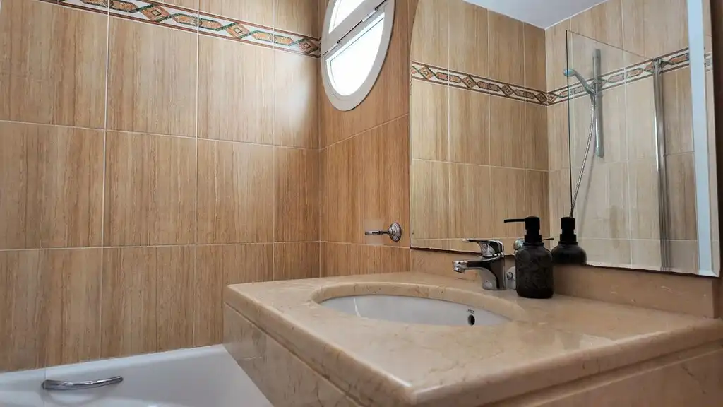 Baño de Casa o chalet en venta en Benalmádena con Aire acondicionado, Terraza y Amueblado