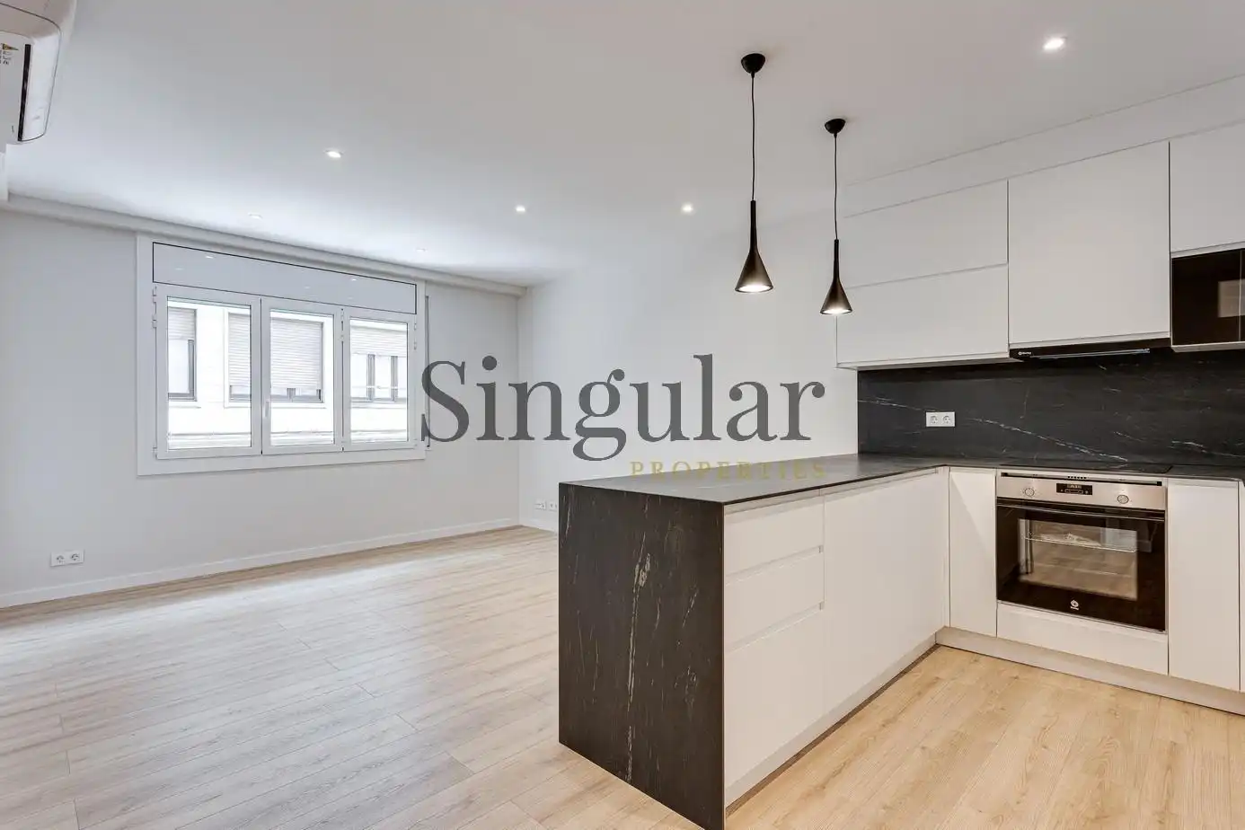 Cocina de Piso en venta en Barcelona con Aire acondicionado, Calefacción y Parquet