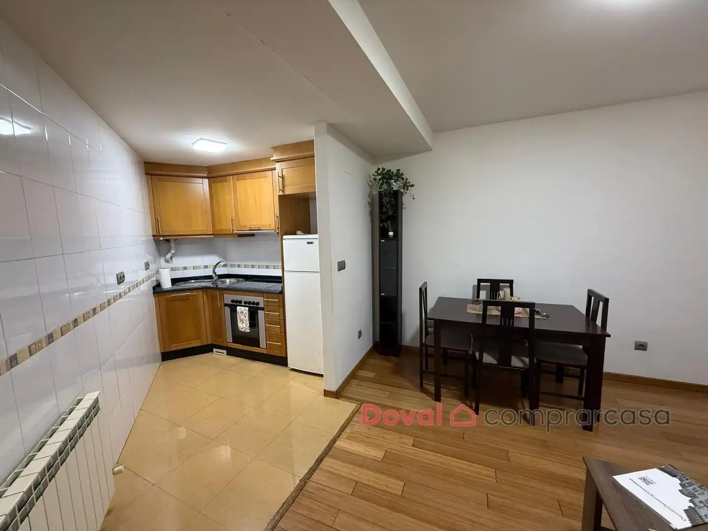 Cocina de Piso en venta en Ponteareas con Calefacción, Trastero y Amueblado