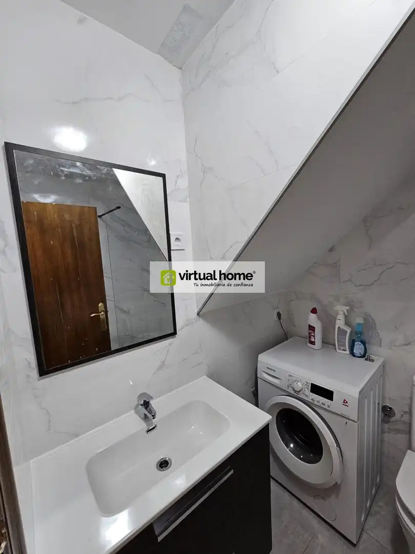 Bany de Casa o xalet de lloguer en Relleu amb Aire condicionat i Terrassa