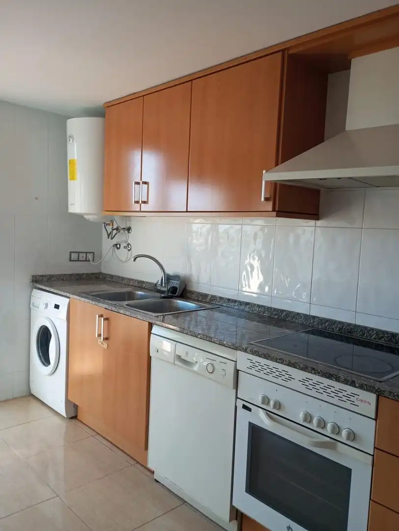 Cocina de Apartamento en venta en Paterna con Aire acondicionado, Jardín privado y Terraza