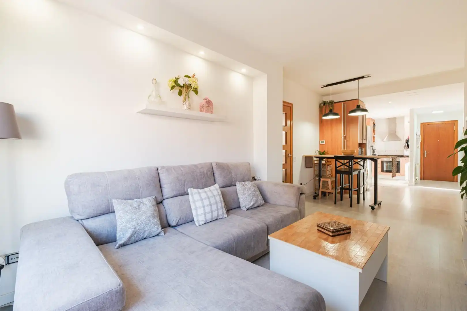 Sala de estar de Piso en venta en Sant Vicenç Dels Horts con Aire acondicionado, Calefacción y Terraza
