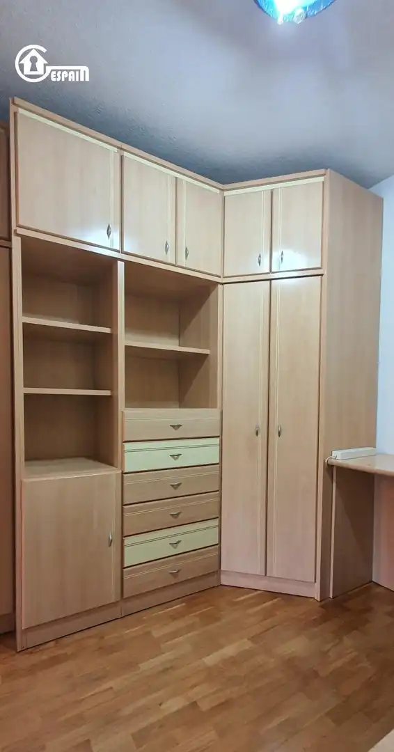 Habitación de Piso en venta en Madrid con Calefacción y Parquet