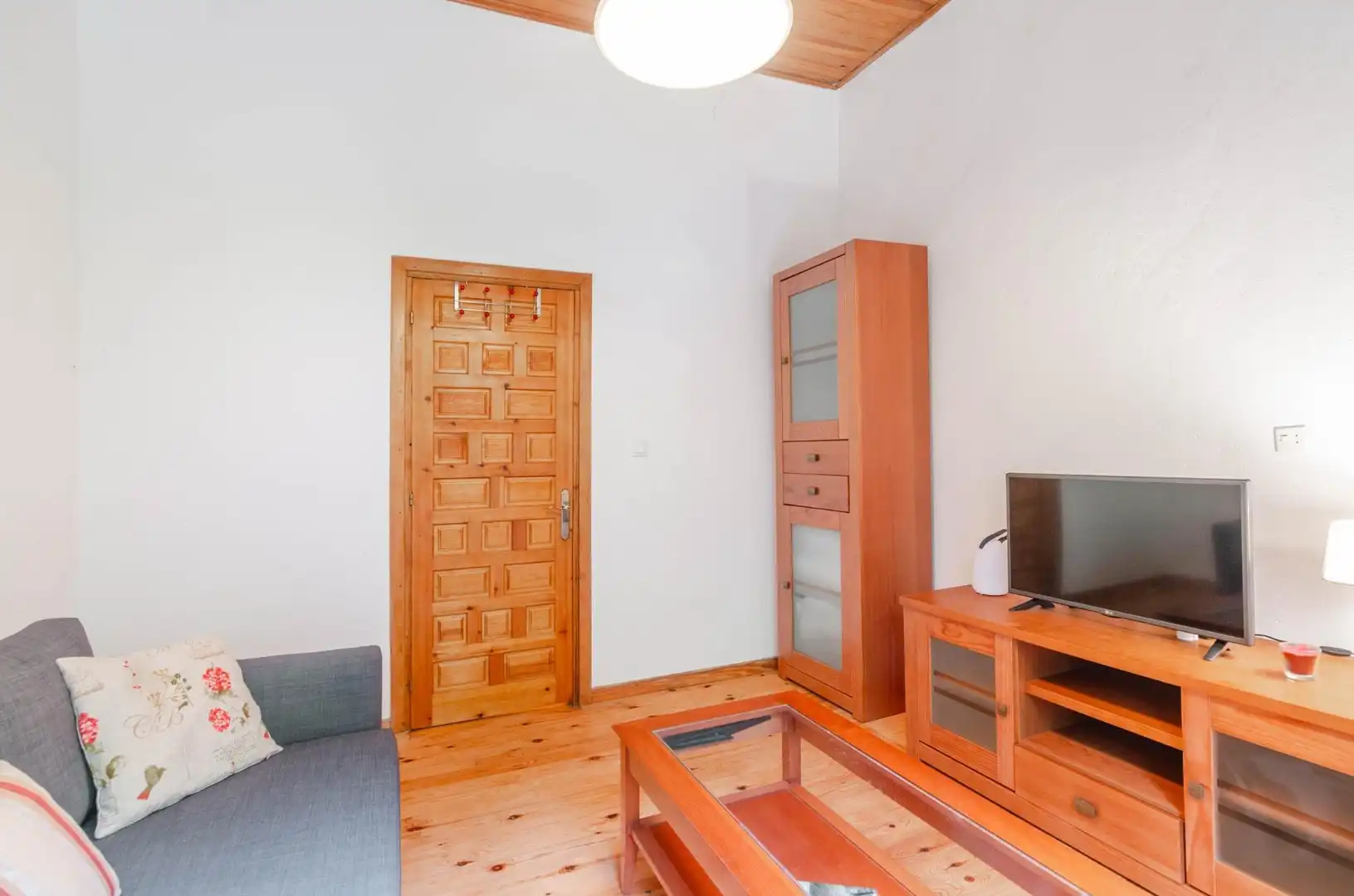 Sala de estar de Casa adosada en venta en Somiedo con Calefacción, Jardín privado y Trastero
