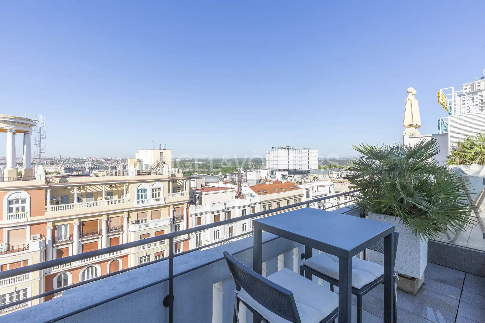 Terraza de Piso en venta en Madrid con Aire acondicionado, Calefacción y Piscina