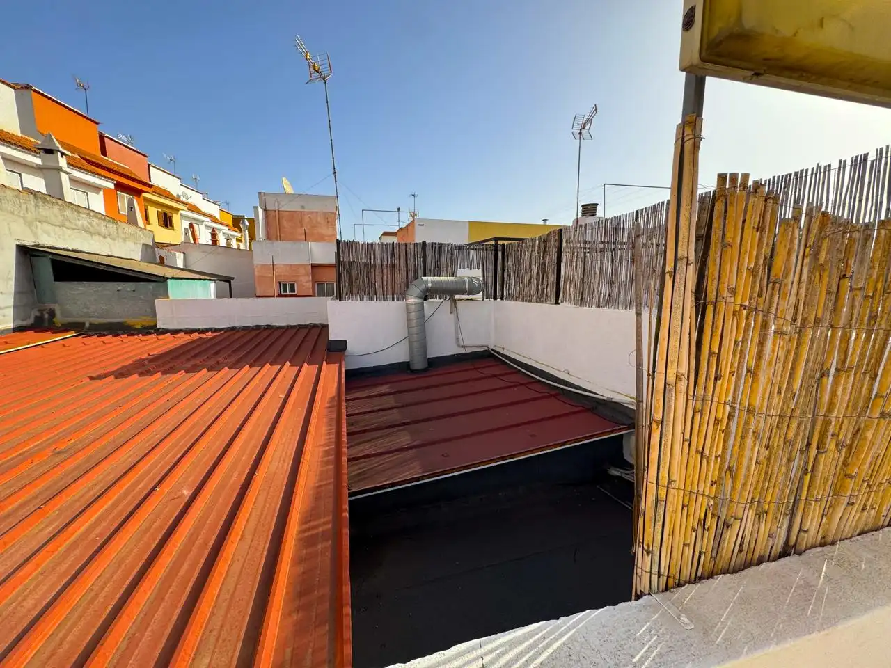 Exterior view of Commercial properties for sale in San Cristóbal de la Laguna