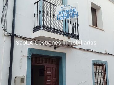Casa amb balcó en venda a Calle Cruz Verde