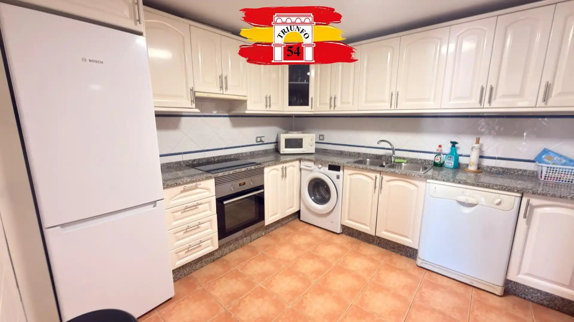 Cocina de Casa adosada en venta en Pilar de la Horadada con Aire acondicionado, Jardín privado y Amueblado