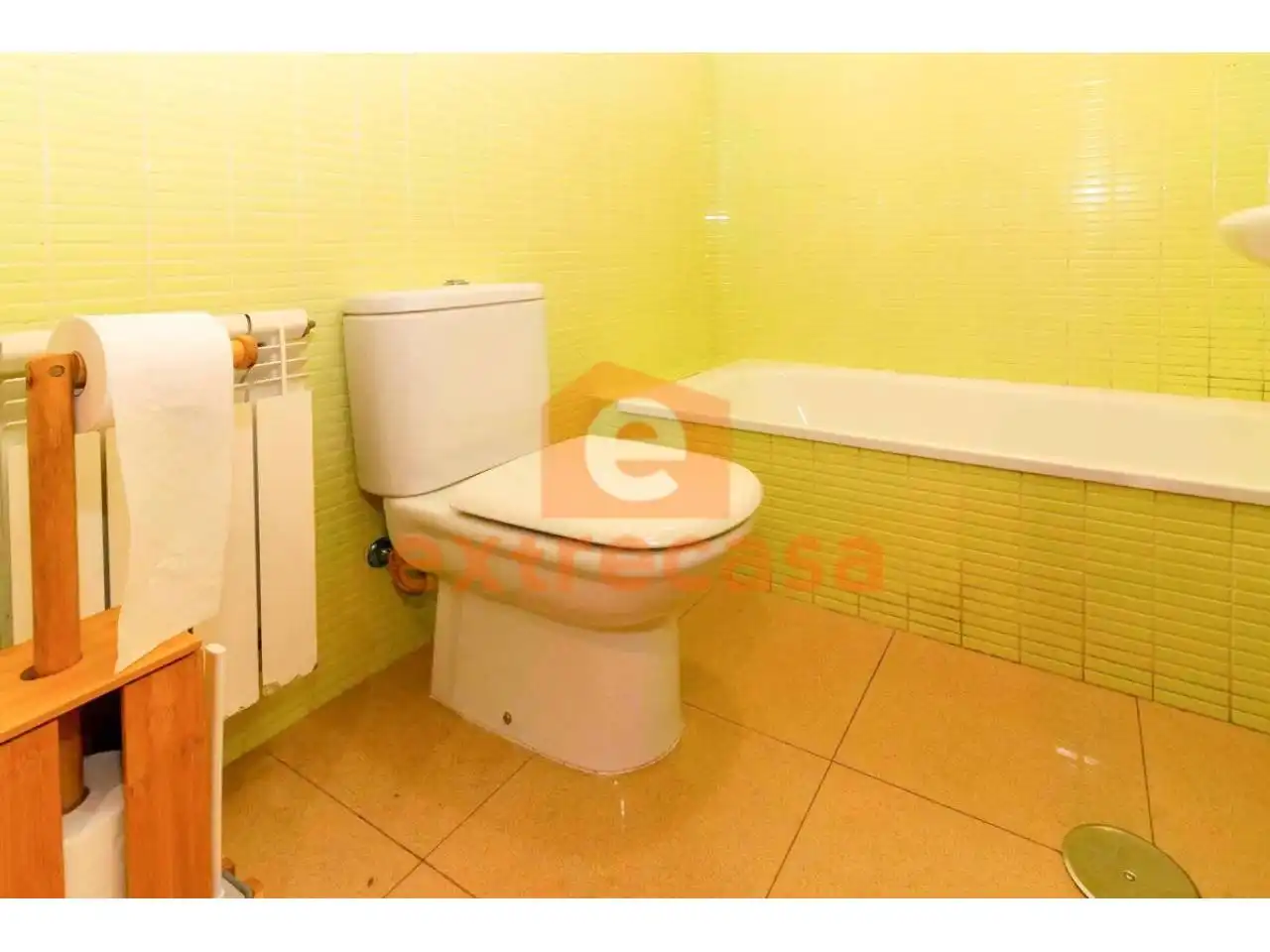 Bathroom of Apartments for sale in Badajoz  with Air Conditioner and Heating