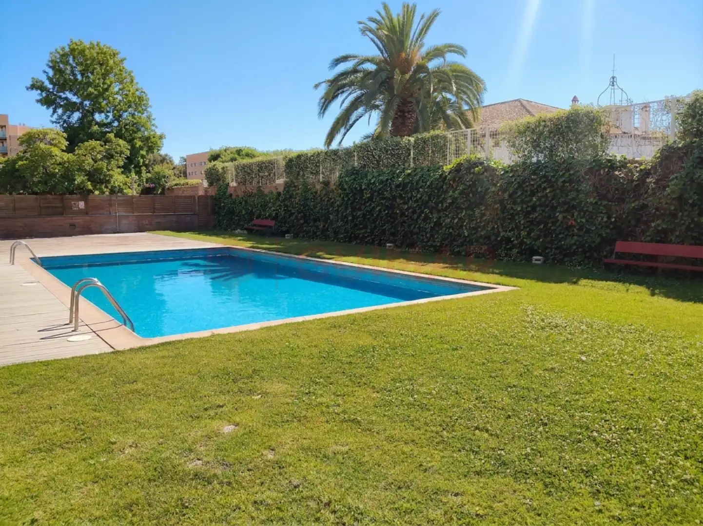 Schwimmbecken von Dachboden zur Miete in Esplugues de Llobregat mit Klimaanlage, Heizung und Privatgarten