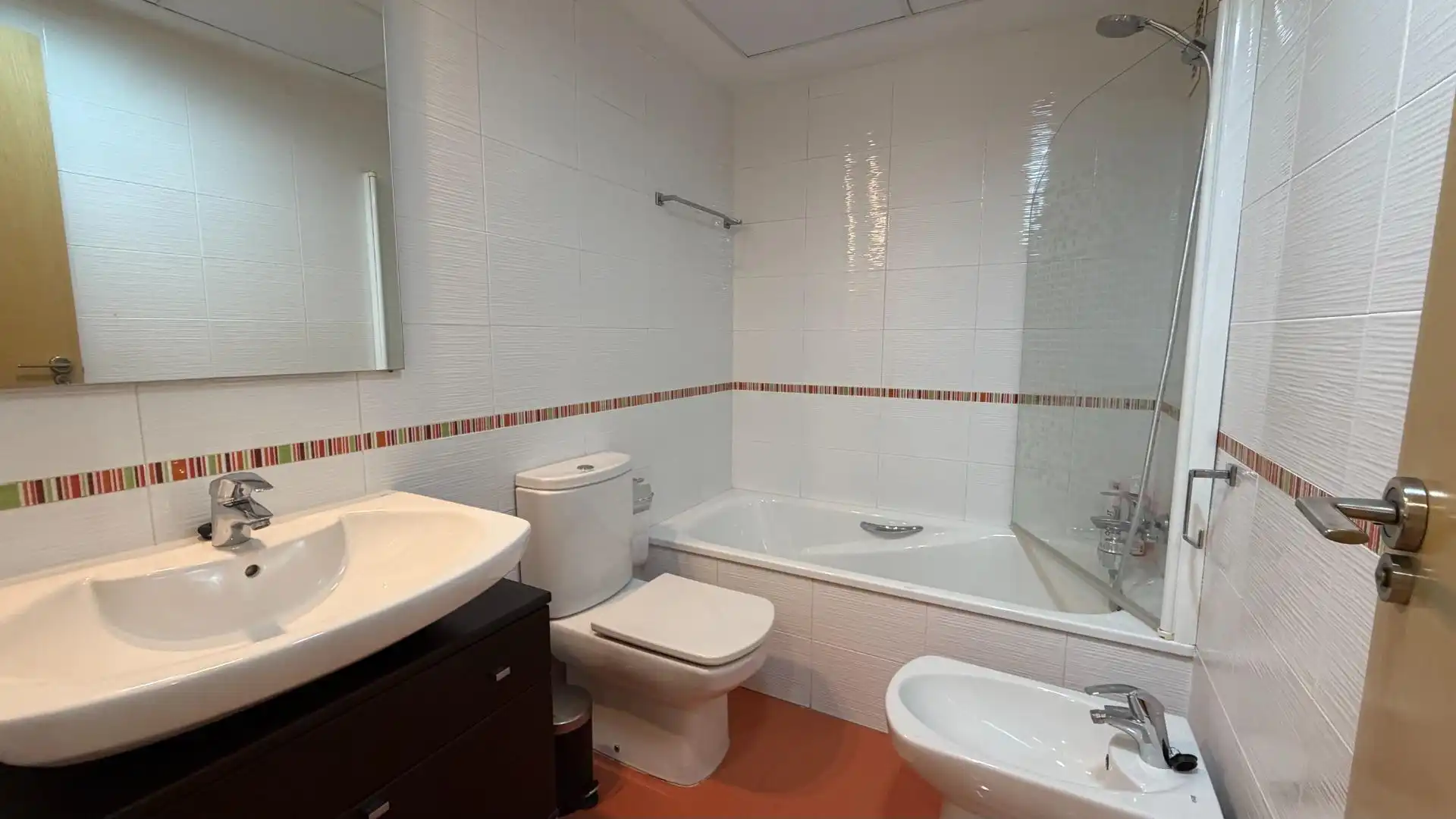 Baño de Piso en venta en Valencia con Aire acondicionado, Calefacción y Parquet
