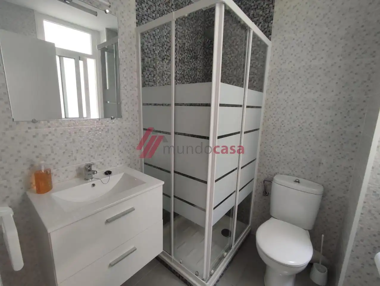 Bathroom of Flat for rent in Ferrol  with Heating and Furnished