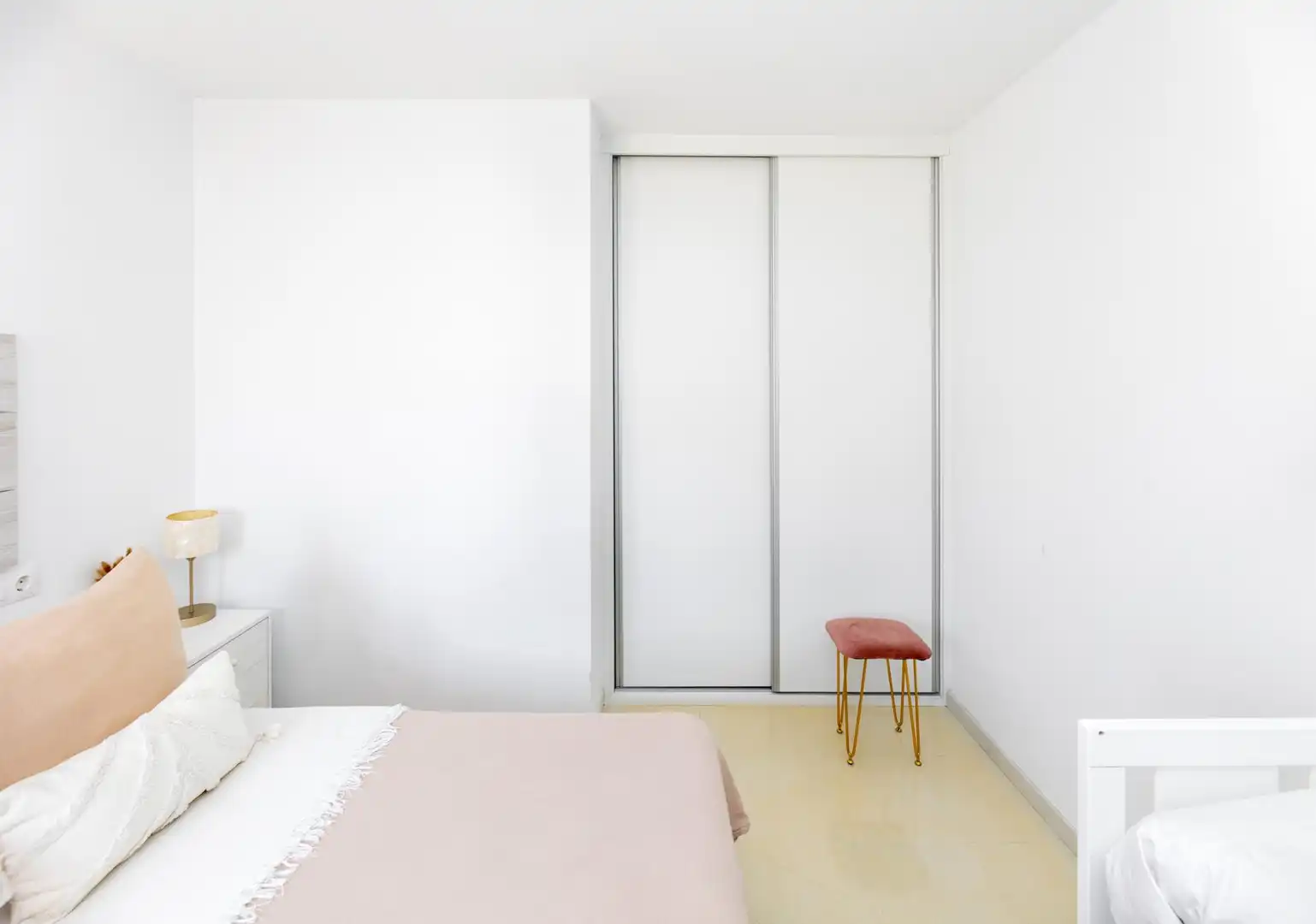 Bedroom of Apartments for sale in La Zubia