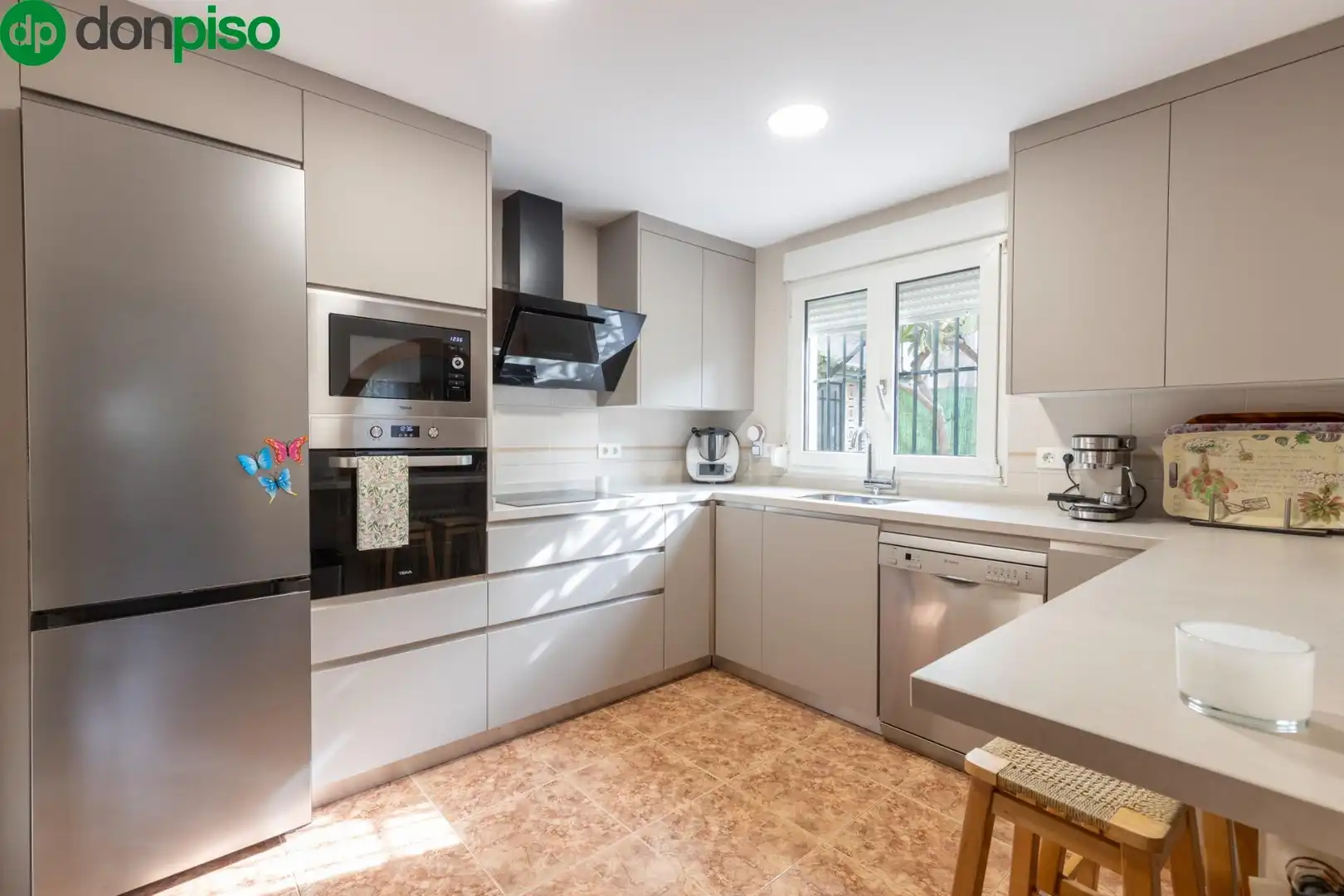Villa mit Terrasse zum Verkauf in Calle Calle Borgoña, imagen 16