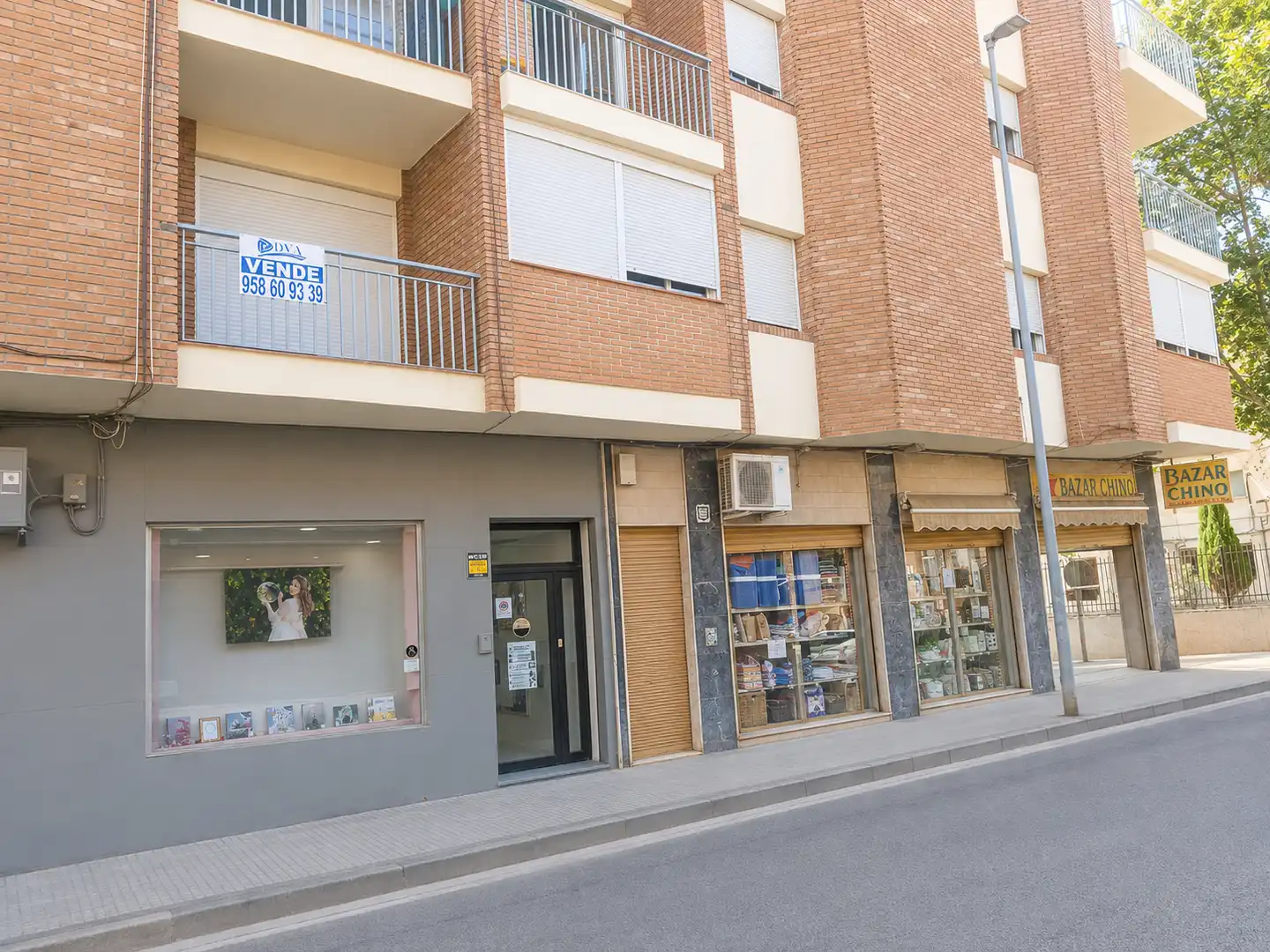 Vista exterior de Pis en venda en Motril amb Terrassa, Moblat i Microones