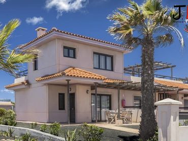 Wohnung mit Pool zum Verkauf in Majanicho