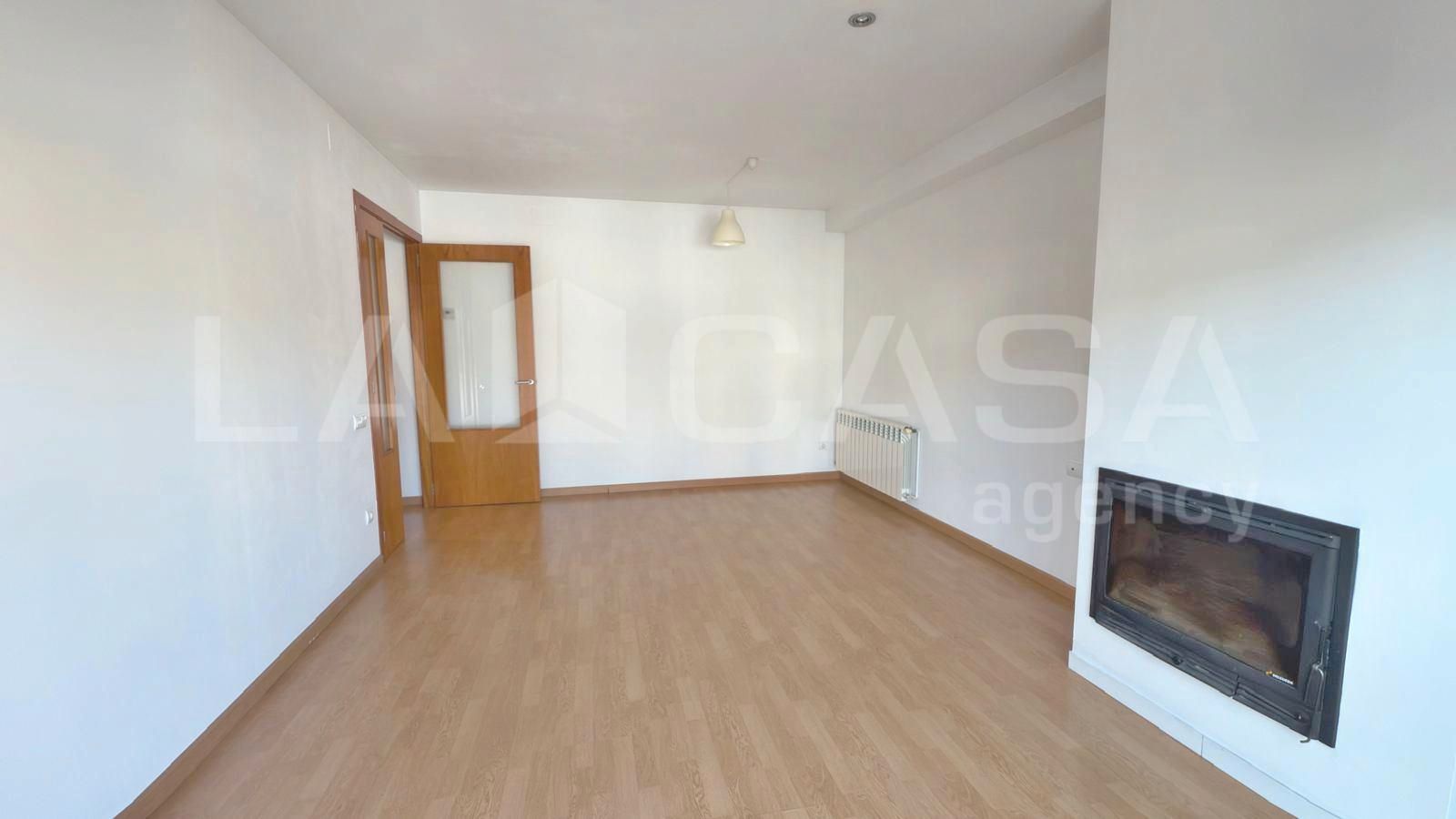 Sala d'estar de Pis en venda en Seva amb Calefacció, Traster i Balcó