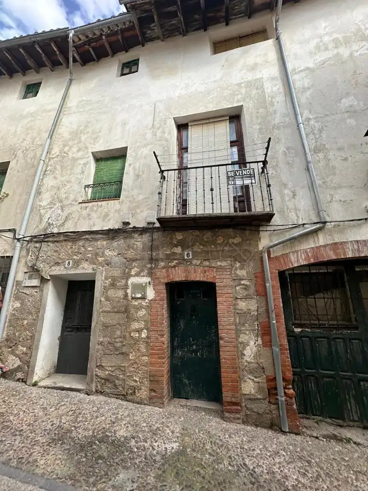 Vista exterior de Casa o xalet en venda en Pastrana amb Calefacció i Traster