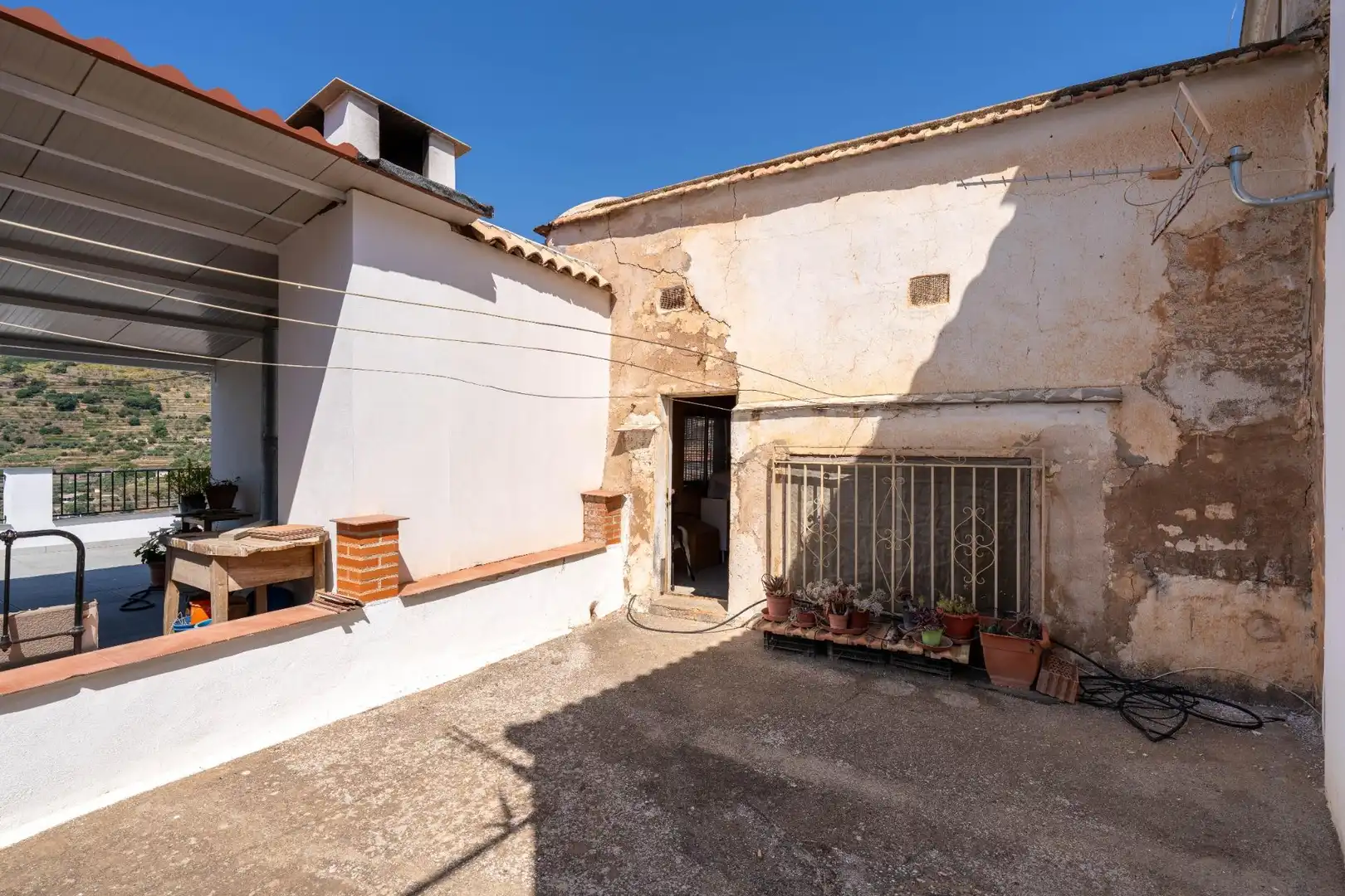 Vista exterior de Casa o xalet en venda en Ohanes amb Terrassa, Traster i Moblat