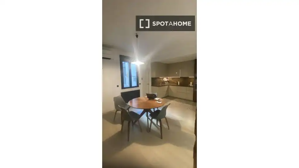 Habitación en Cortes - Huertas