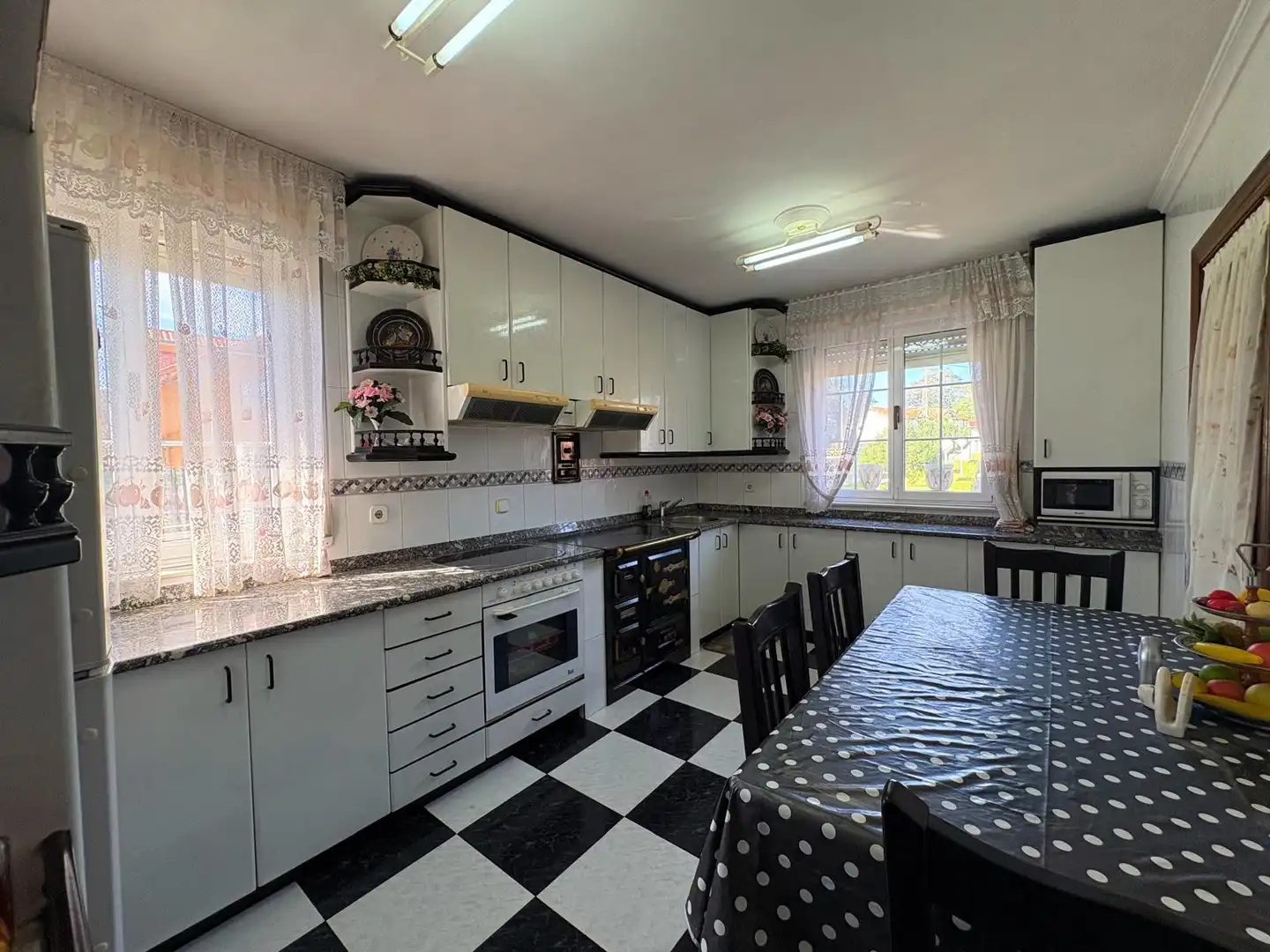House with terrace for sale in Avenida La Constitución 7, imagen 10