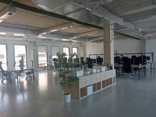 Oficina en Alquiler en Carrer d'Àvila en La Vila Olímpica del Poblenou