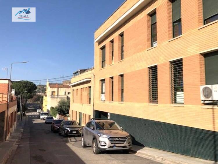 Exterior view of Flat for sale in Terrassa  with Private garden, Terrace and Balcony