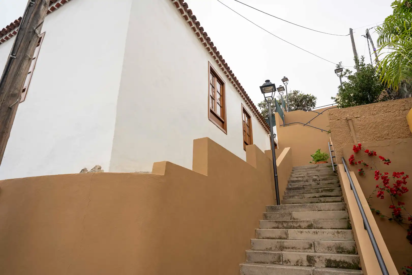 Vista exterior de Finca rústica en venda en Los Realejos amb Parquet, Terrassa i Balcó