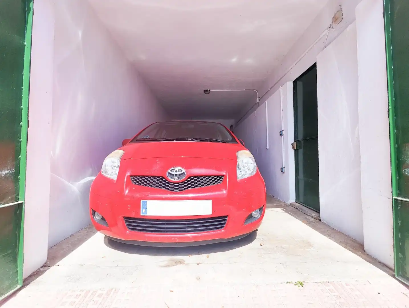 Parking of Houses for sale in Puertollano  with Air Conditioner, Heating and Private garden