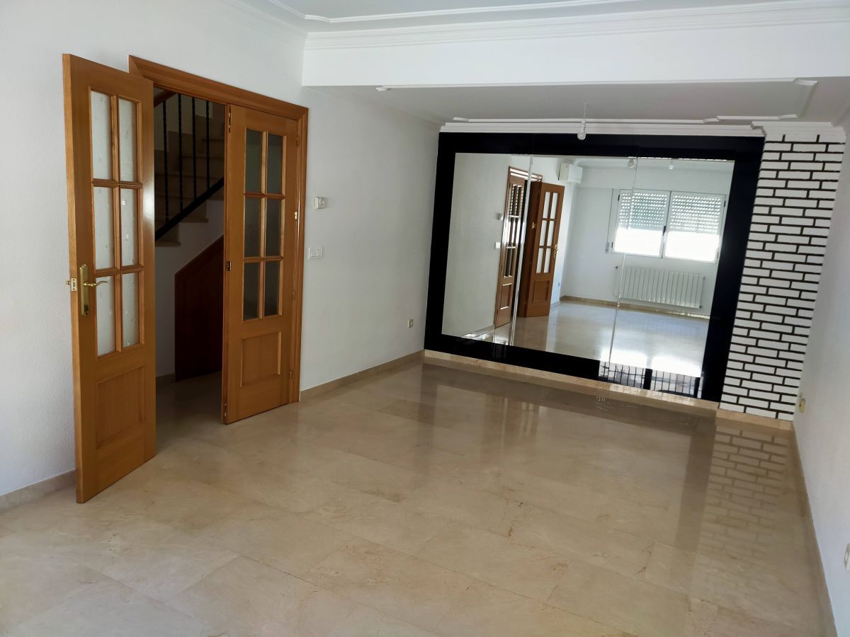 Casa adosada en venda en Pozo Cañada amb Aire condicionat, Calefacció i Terrassa