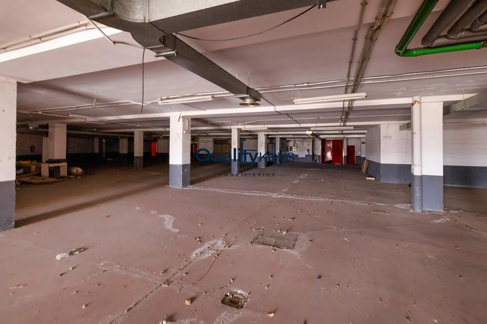 Parking de Nave industrial en venta en Ajalvir con Calefacción y Alarma