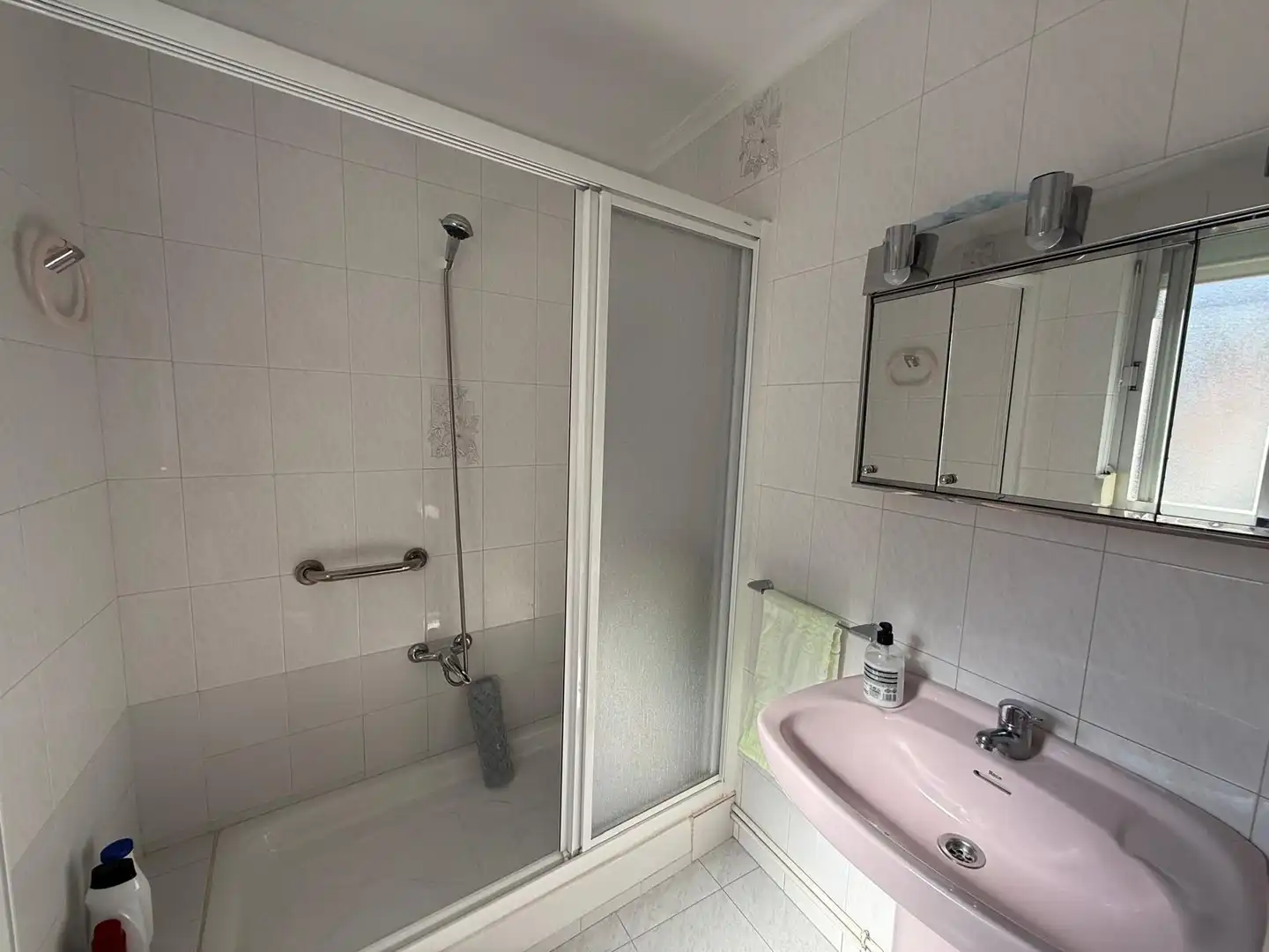 Bathroom of Country homes for sale in Valdefuentes del Páramo  with Heating, Furnished and Oven