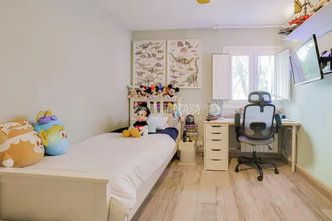 Bedroom of Flat for sale in Sant Feliu de Llobregat  with Balcony