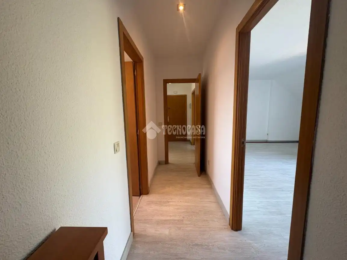 Flat for sale in Boadilla del Monte  with Terrace, Storage room and Community pool