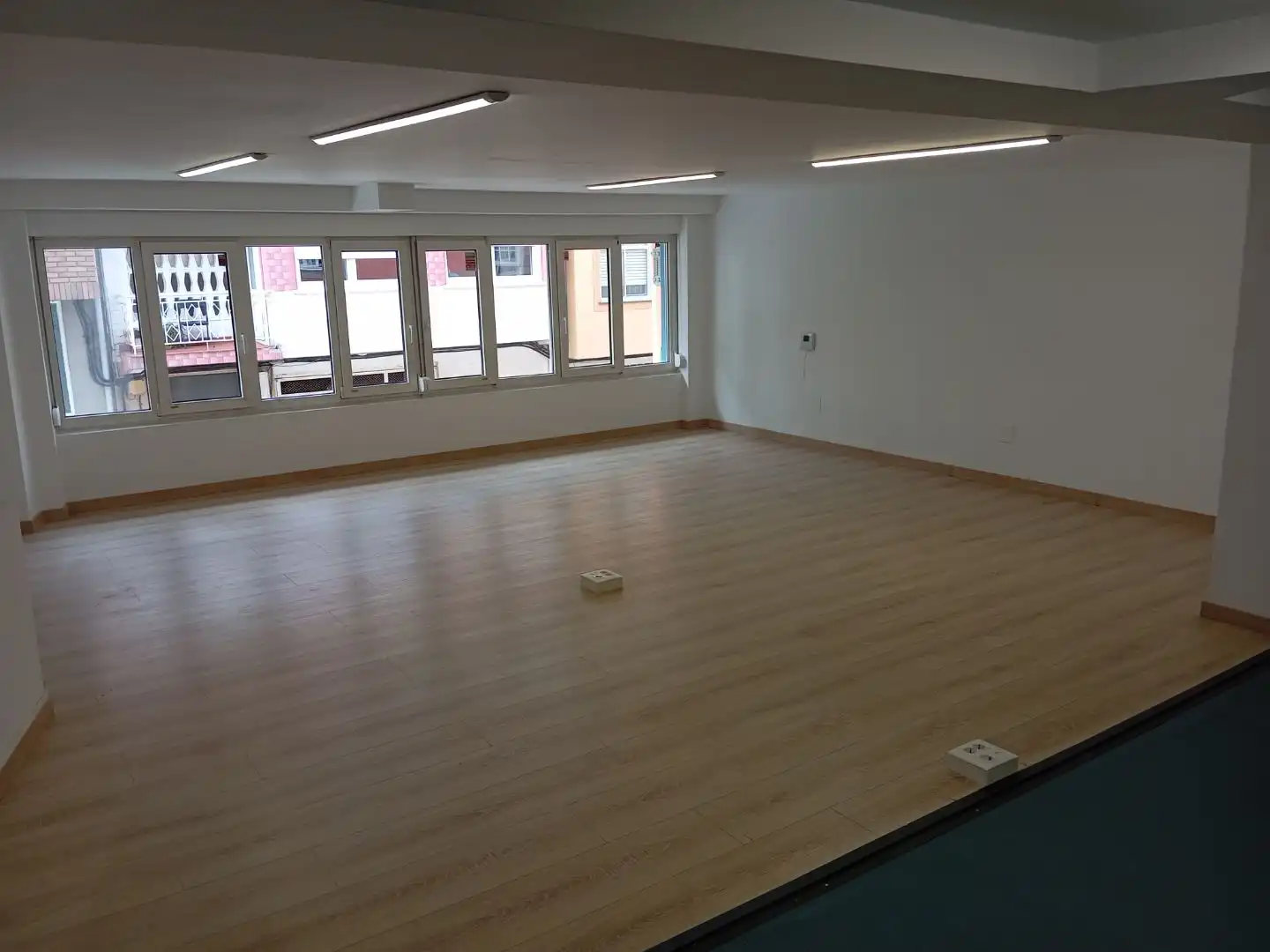 Oficina de alquiler en Narón