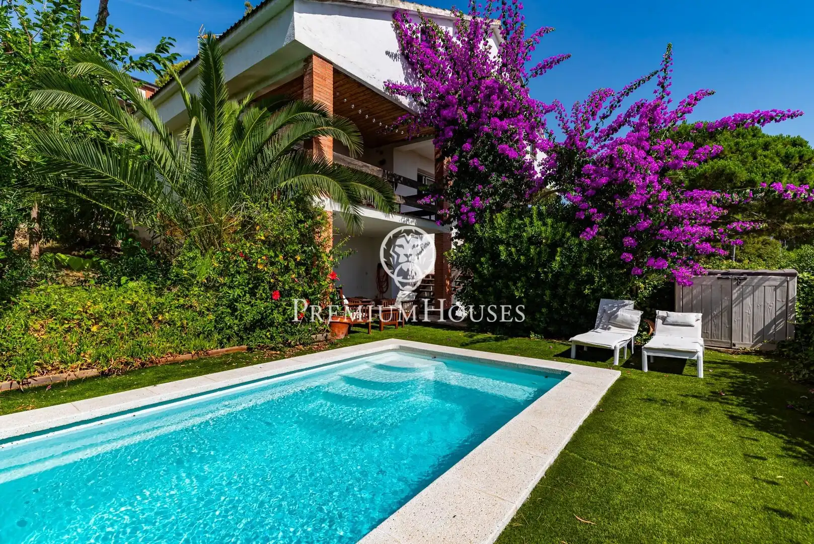Swimming pool of Houses for sale in Castelldefels  with Heating, Private garden and Terrace